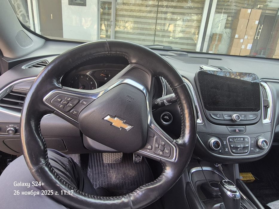 Malibu 2  2.4 sotiladi