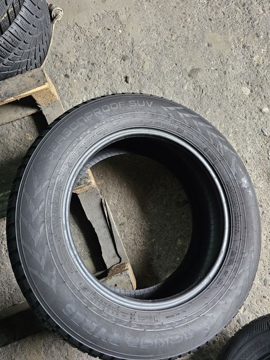 2 anvelope allseason 235 60 17 Nokian 2022