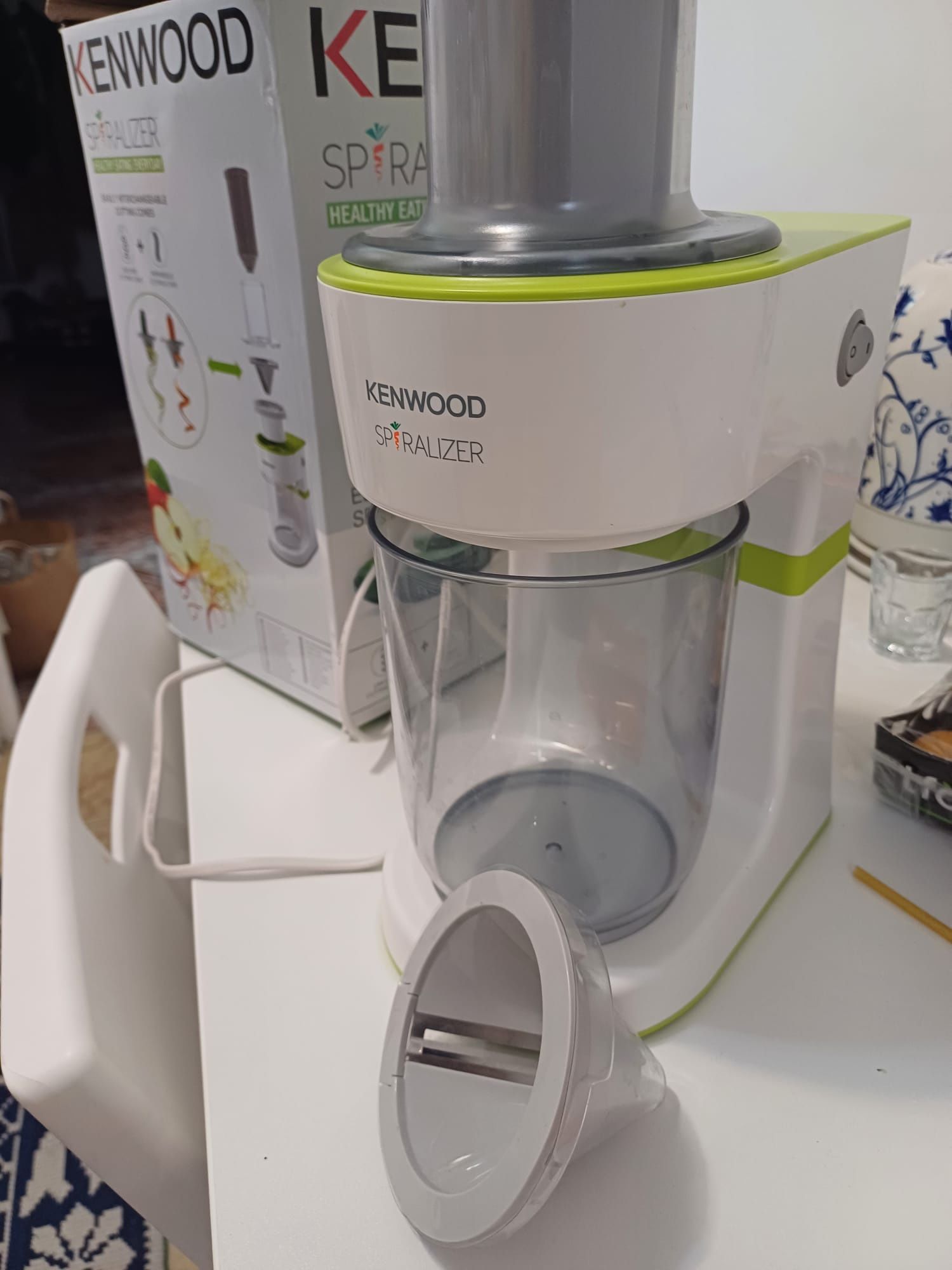 Spiralizator electric pentru legume/fructe - Kenwood