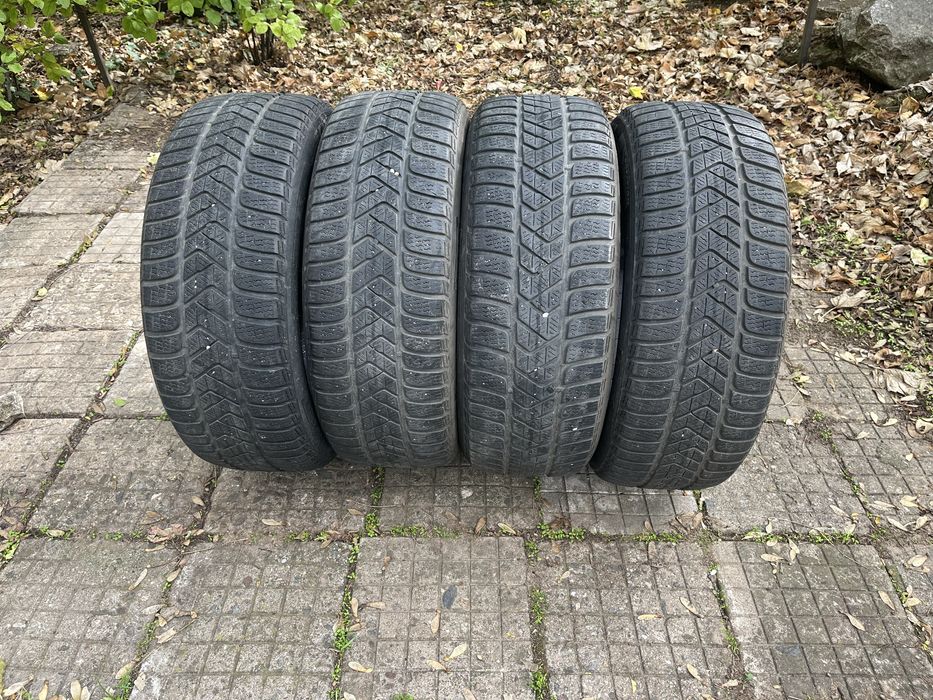 Зимни гуми Pirelli 225/50/18  4бр