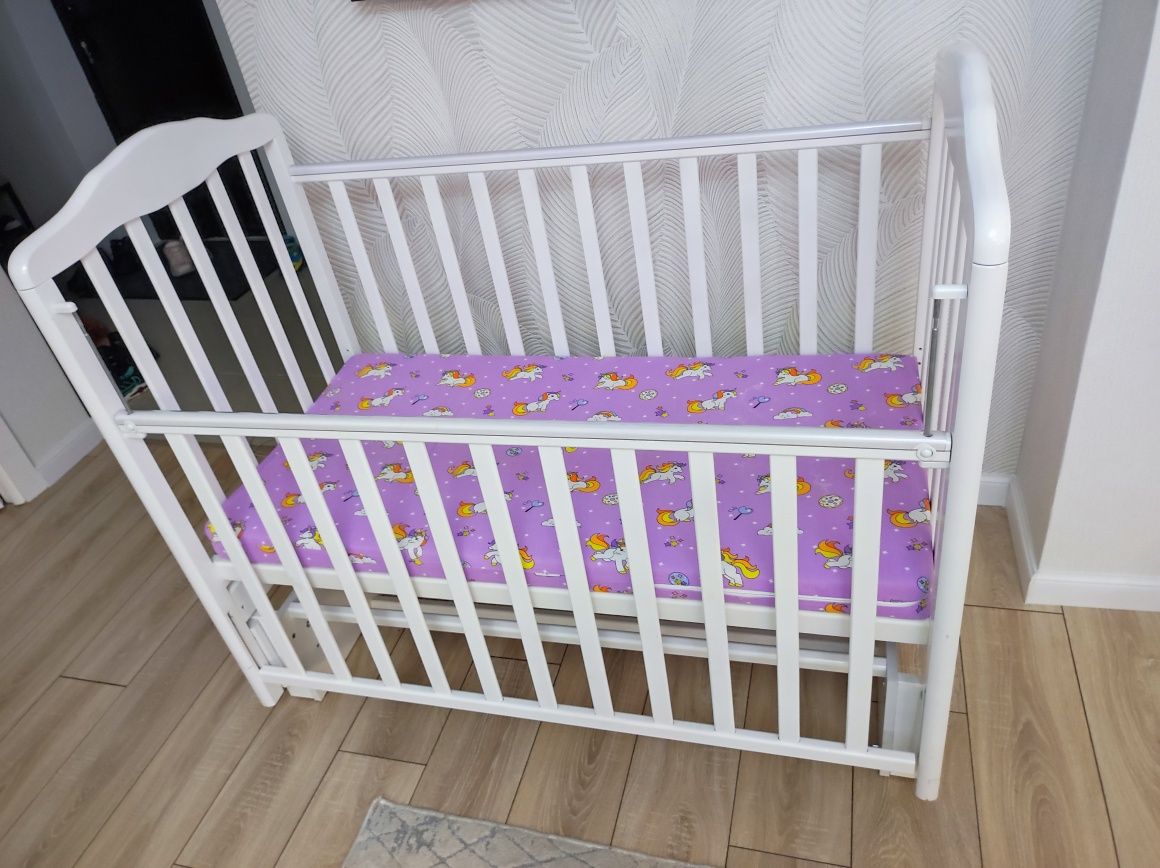 Продам детский кровать для новорожденного