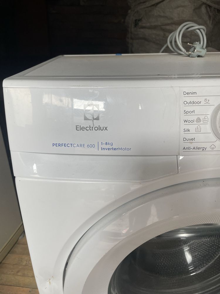 Vand masina de spalat  de 8 kg