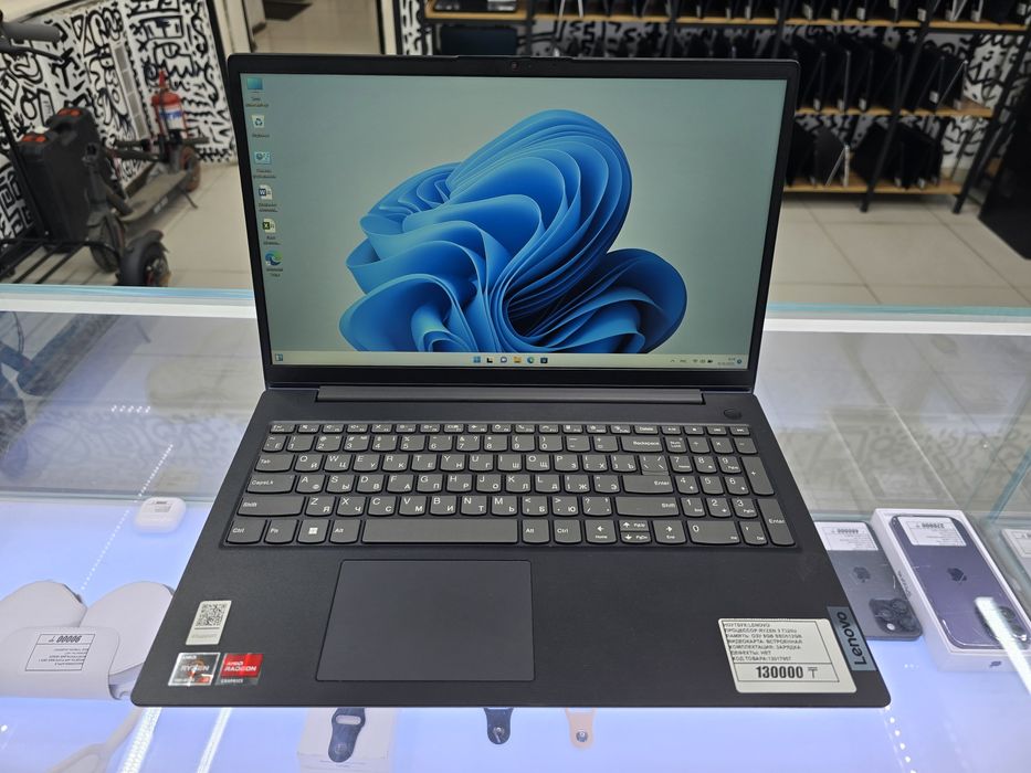 Ноутбук Lenovo Ryzen 3 7320U озу 8gb ssd512gb рассрочка Реал ломбард