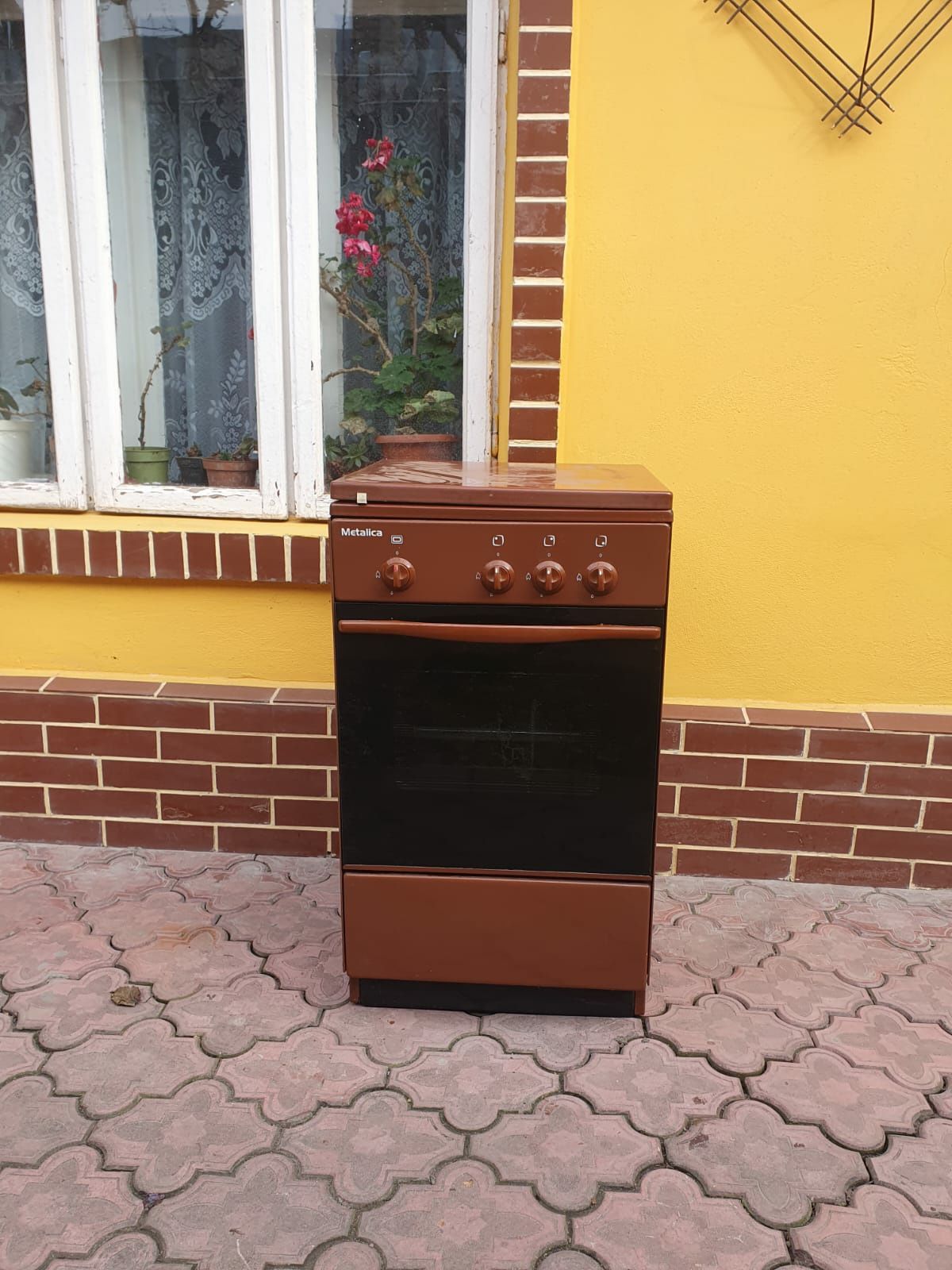 Vand aragaz și congelator stare functionare