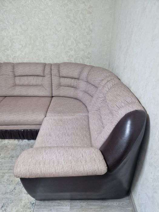 Продам угловой диван в отличном состоянии