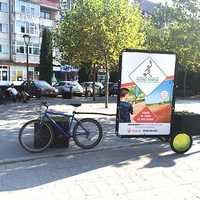 De vanzare panouri publicitare mobile pentru biciclete