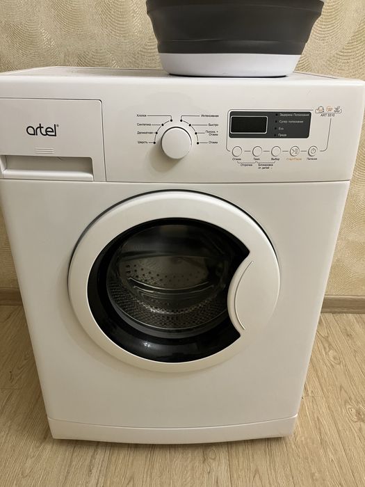 Продам стиркашьную машинку Артель