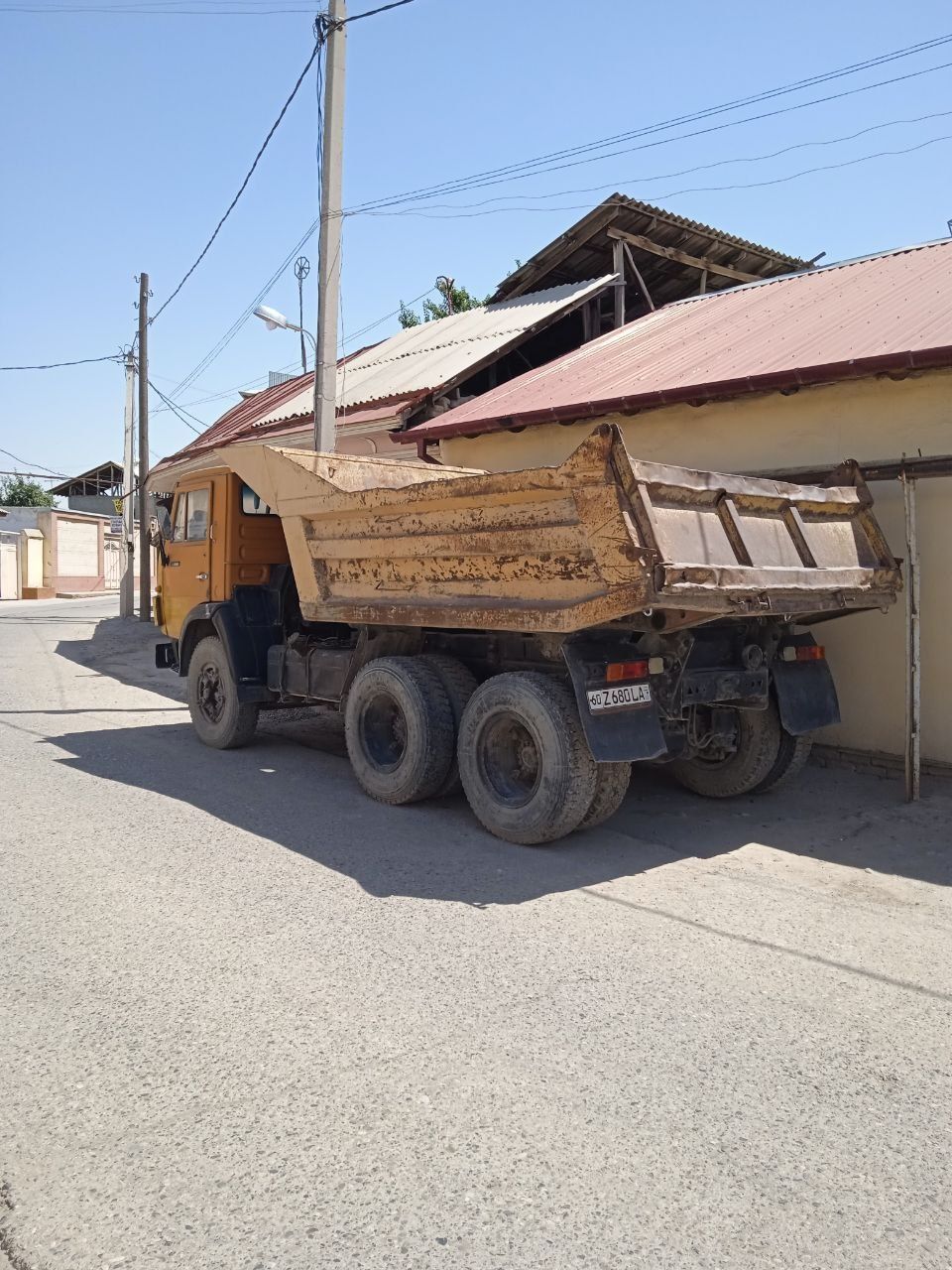 Samasval kamaz sotiladi