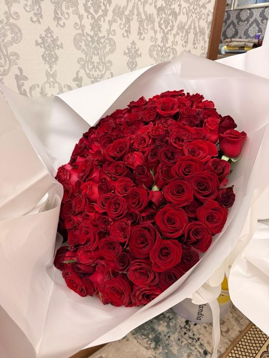 Цветы розы 101 штук 5 букет 505 шт