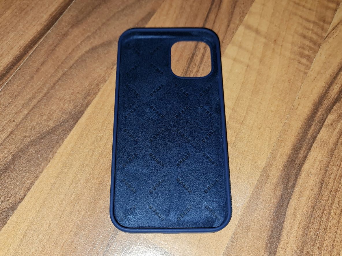 Husa silicon originala Guess Silicone Case Apple iPhone 12 12 Pro