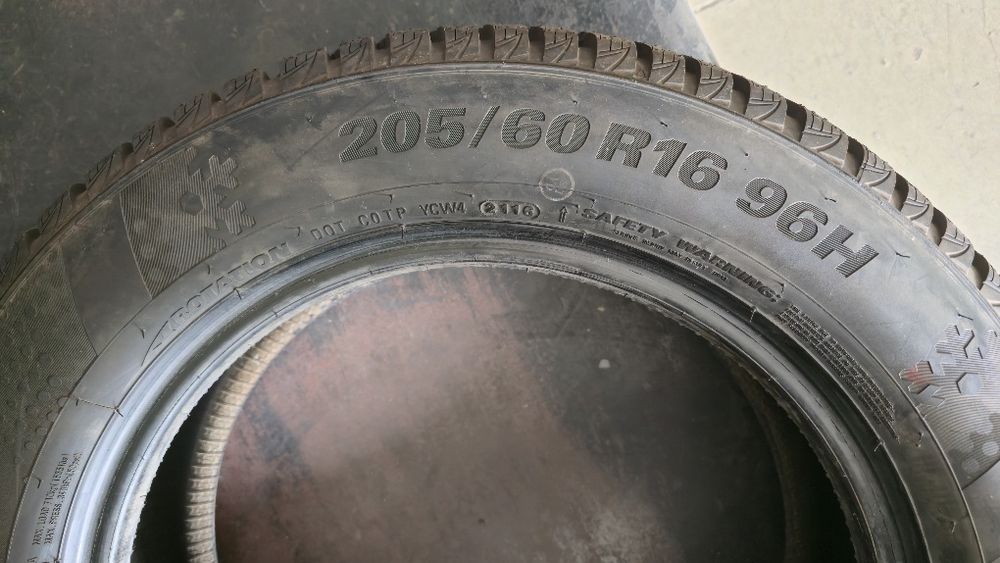 2 anvelope iarnă Khumo 205/60/16 - nerulate