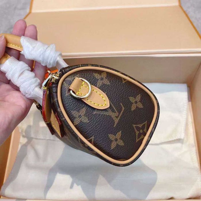 Geantă pentru femei Louis Vuitton nano speedy