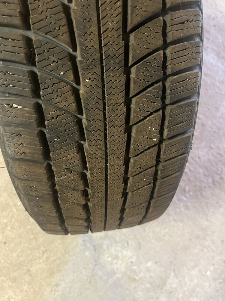 Гуми 4 бр. зимни 16” 205/55/16