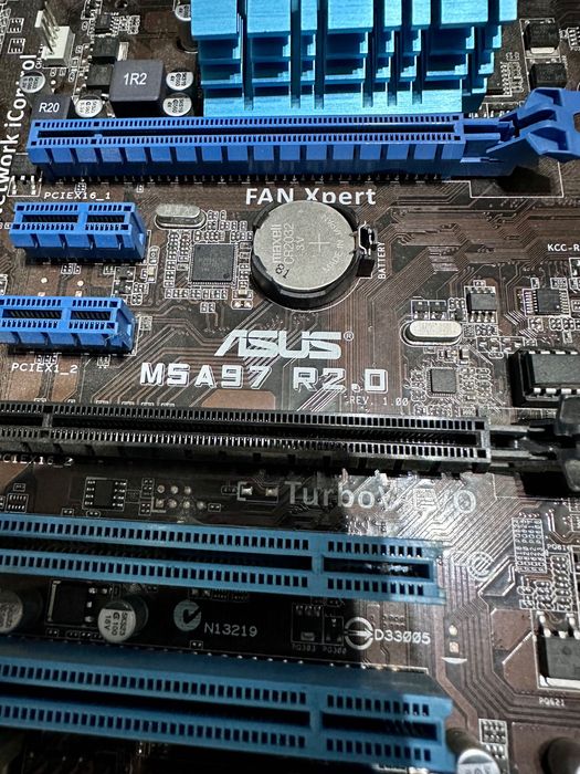 Дънна платка ASUS M5A9 с процесор AMD FX6300 Bulldozer, RAM 8GB