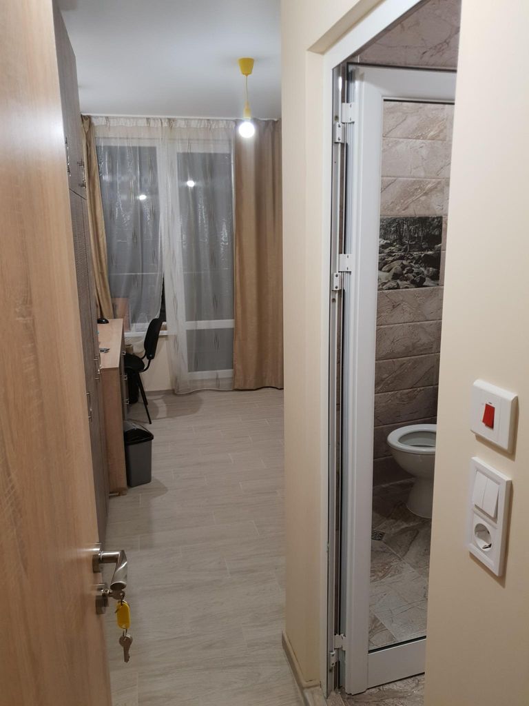 Дава се под наем Едностаен апартамент в Пловдив, Съдийски - 30 кв.м за 275 € - Снимка #1