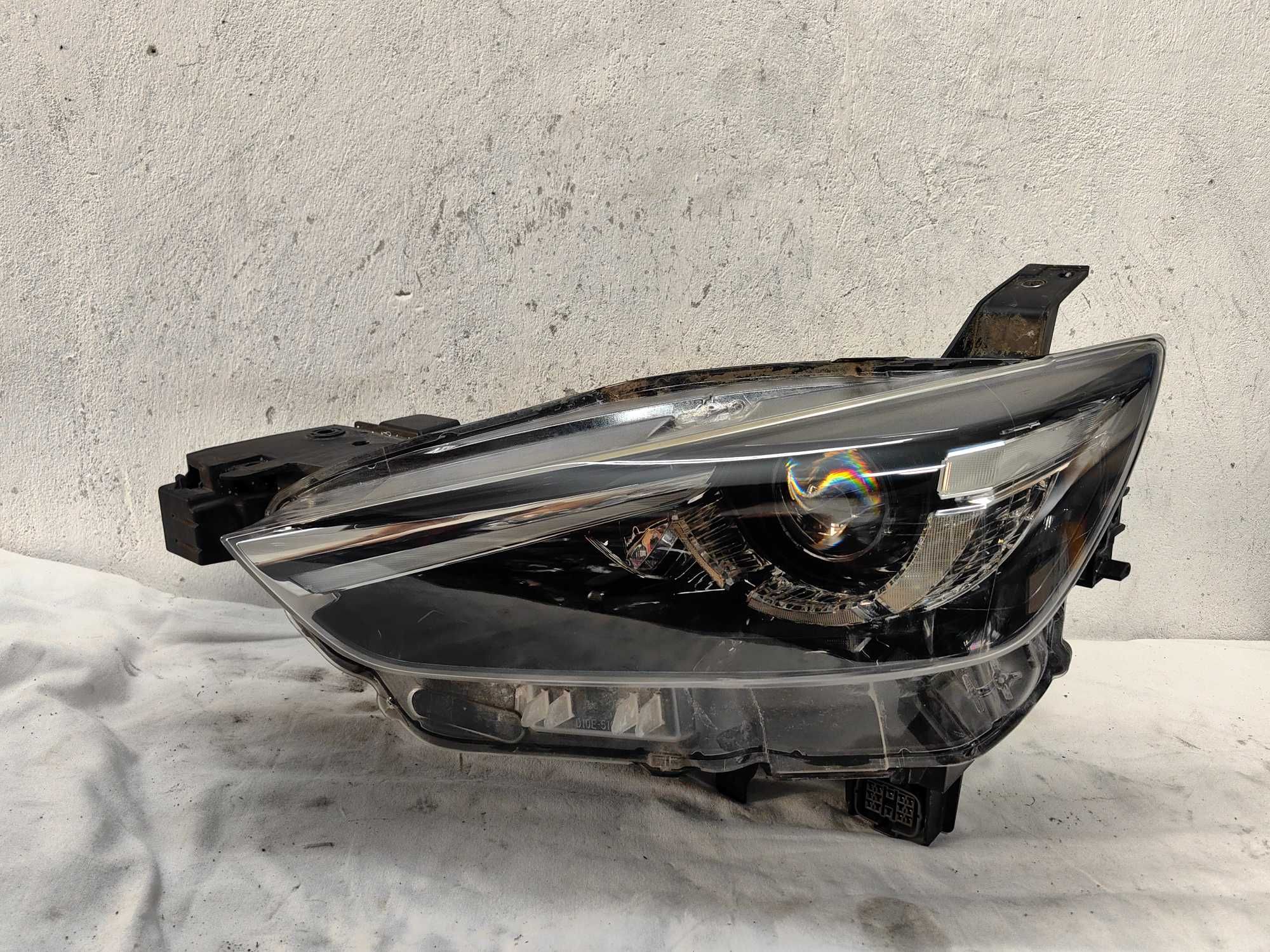 Оригинален фар Мазда  Mazda CX-3   Full Led