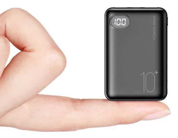 Baterie Externa 10000mah + 2 porturi USB + display +lanterna. Noua!