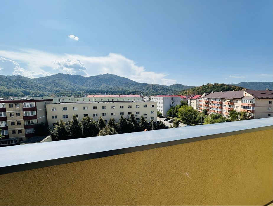 Apartament LUX 2.5 camere 70mp decomandat in bloc nou, zona Noua