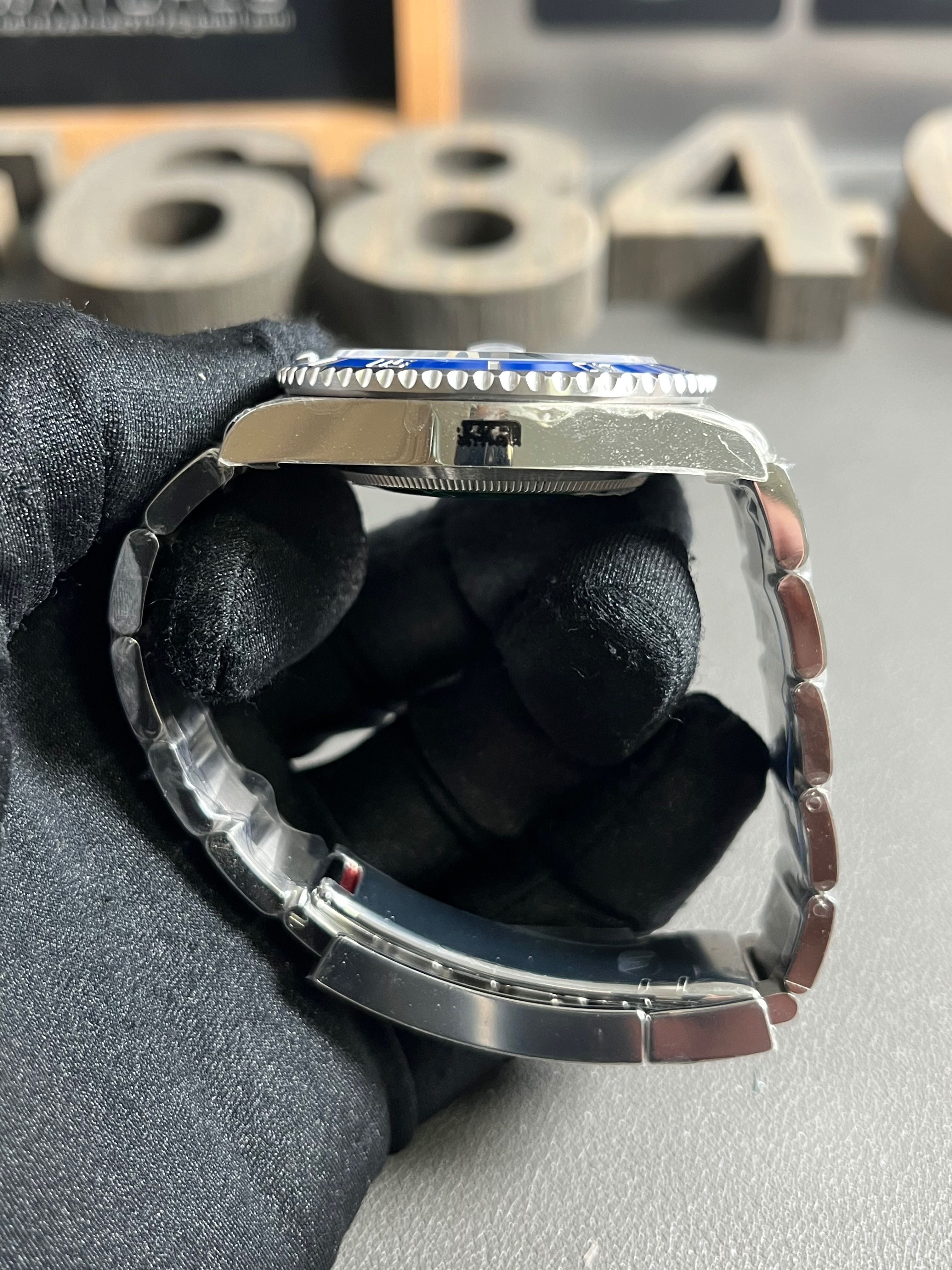 Rolex Submariner | Модифициран | 126619LB “Cookie Monster” 41mm VS3235