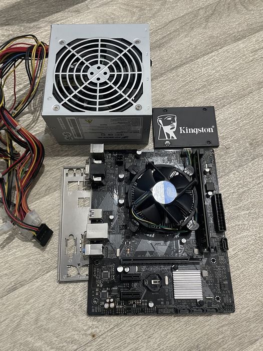 Продам мать+проц+озу+ссд+бп