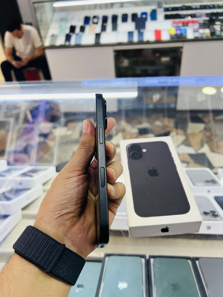 iPhone 16  128 gb yengide