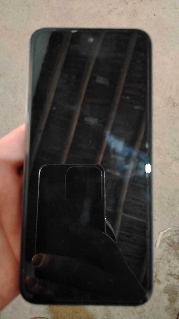 Texno Spark Go1 telefoni