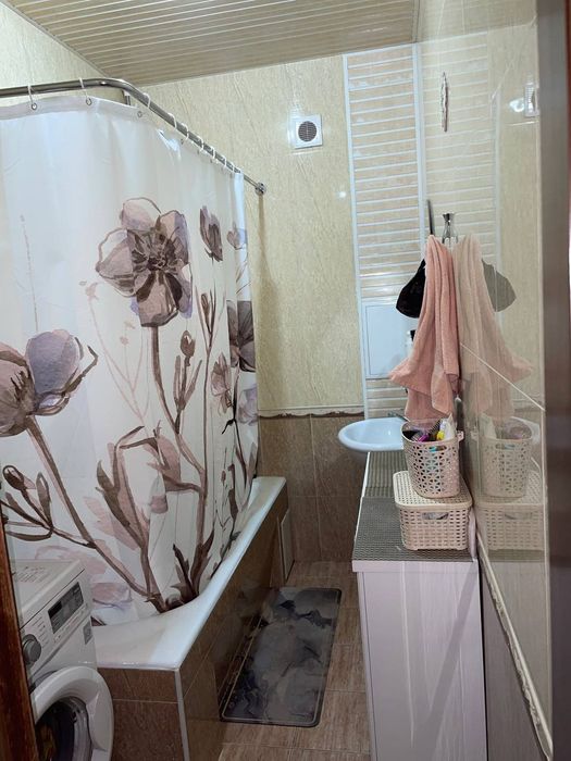 Продается 3х комнатная квартира метро Ойбек 3/3/9, общая площадь 74м2