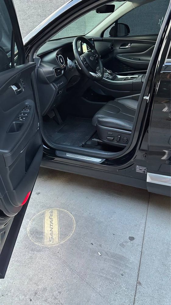 Hyundai santafe 2022 3.5 full qora