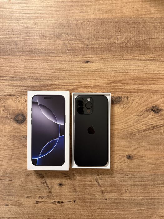 IPhone 16 PRO MAX 26 зареждания Гаранционен като НОВ ! Black Titanium