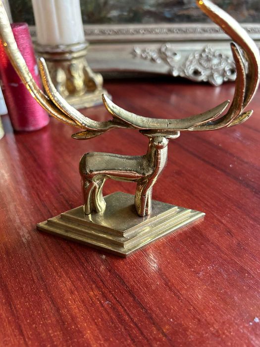 NO819 Cerb 300g 11x5 cm talpa 13cm h 11 cm coarne