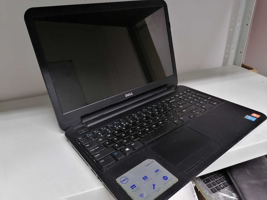Laptop Dell Inspiron 3521 – Pentru piese / dezmembrat