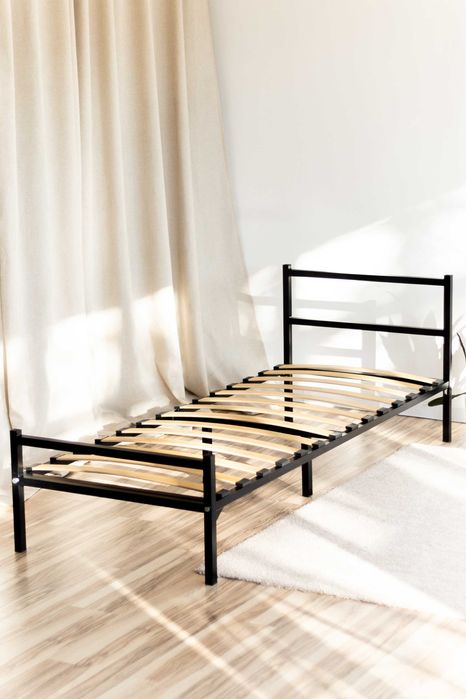 Кровать металлическая