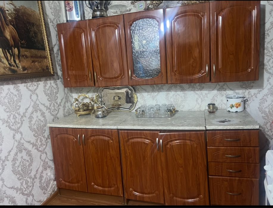 Продам кухню в хорошом состояние