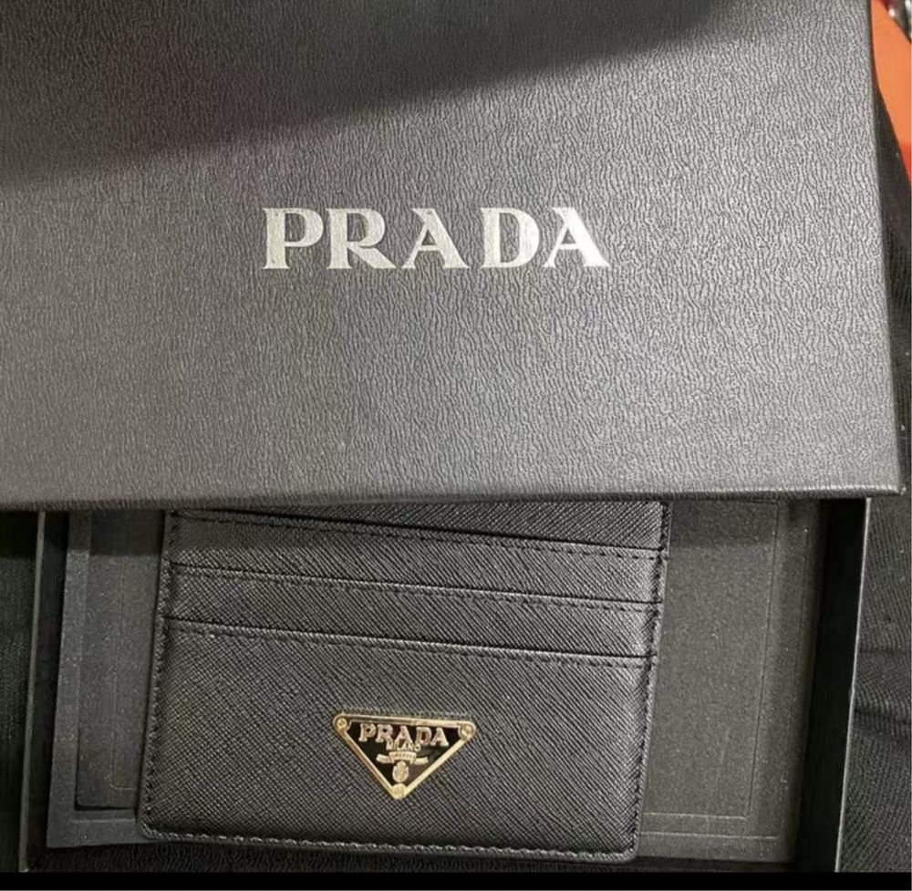 Картхолдер Prada