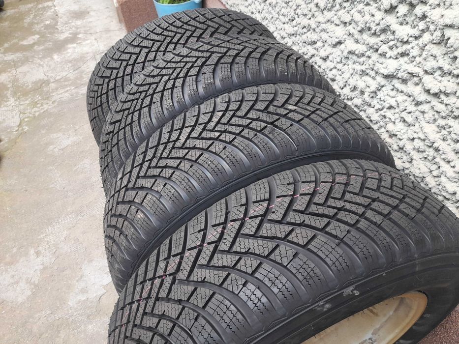 215 65 16 HANKOOK M+S Iarna-dot 2024- Noi