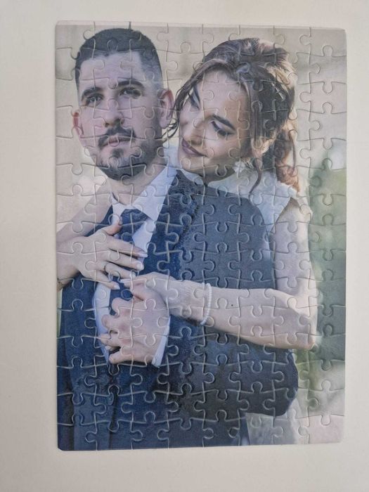 CANI si Puzzle Personalizate