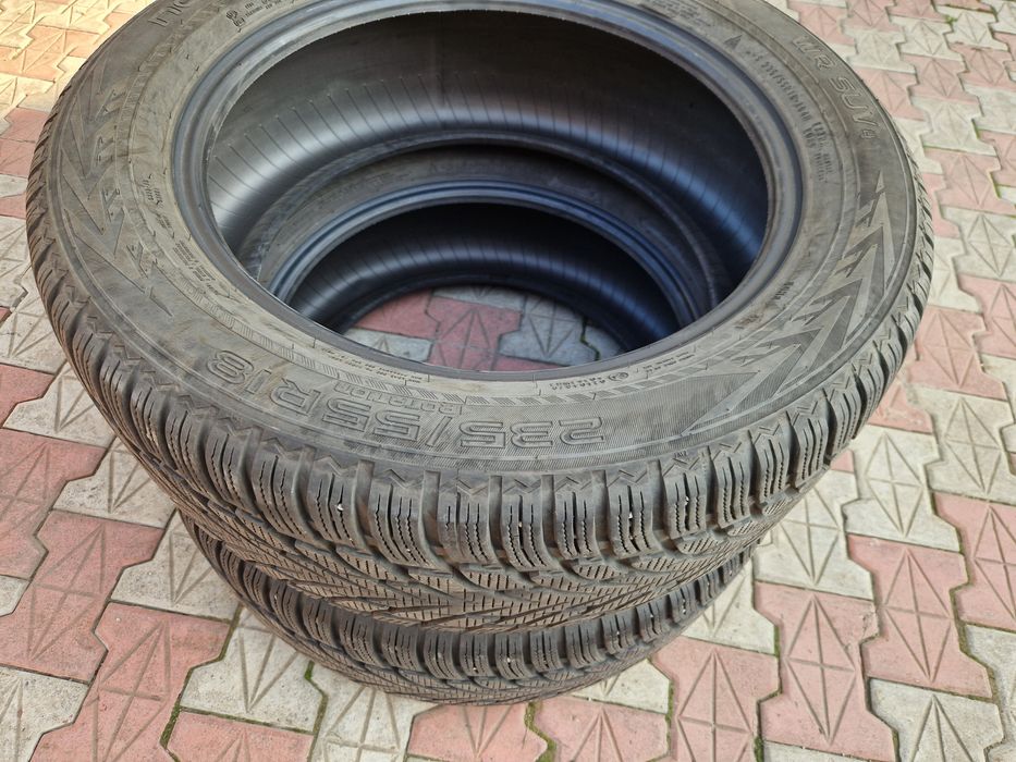 Anvelope Iarnă Nokian 235 55 18