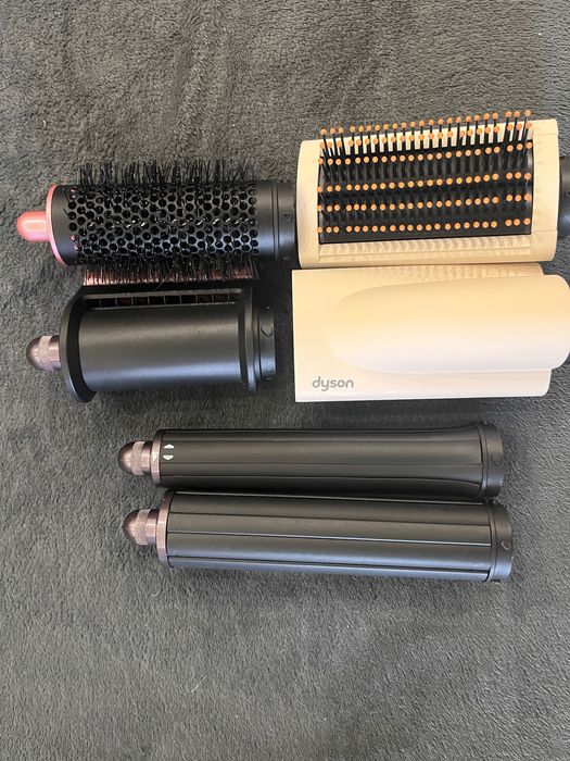 Dyson airwrap rose/gold