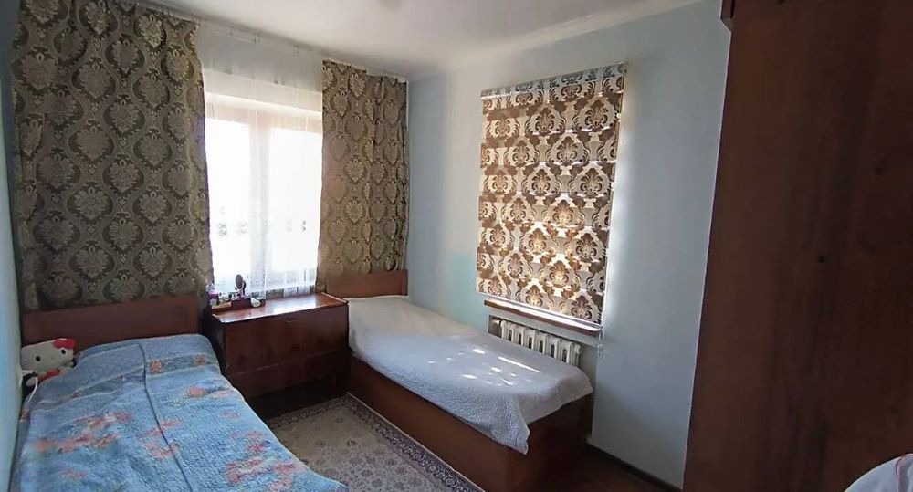 Юнусабад-8 квартал 2/5/9 57м2 общий коридор ор-тир  Принц кафе