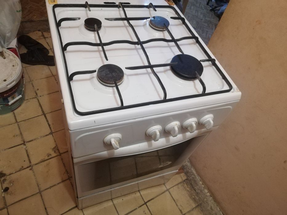 . Плита  в хорошем . Сост.