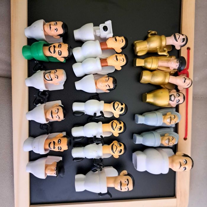 Skibidi toilet пластмасови играчки