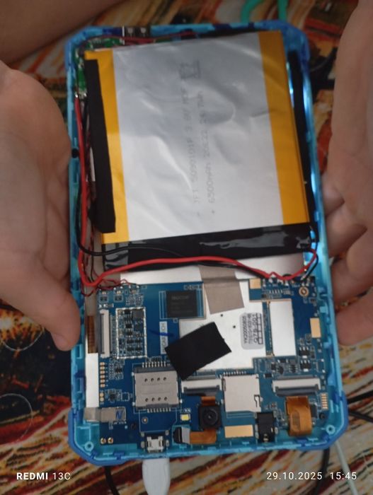 Продам на запчасти или продам просто так сенсор не работает