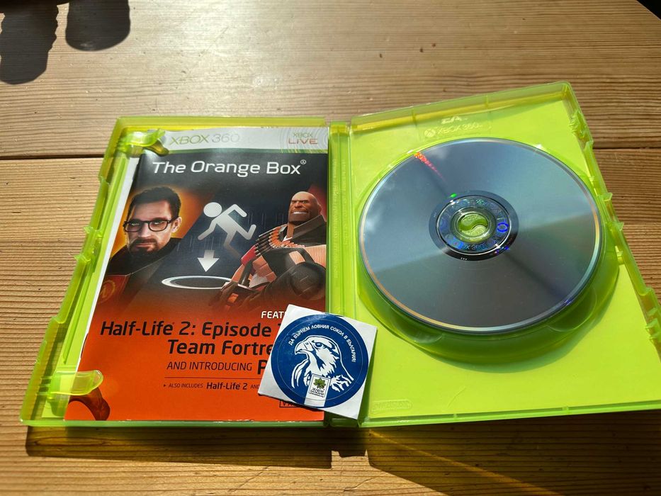 Half-Life The Orange Box Xbox 360  Xbox One  Xbox Series X|S Series X