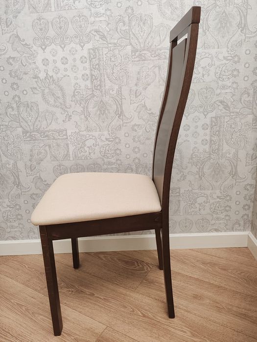 Продам стулья мягкие производства Малайзия.