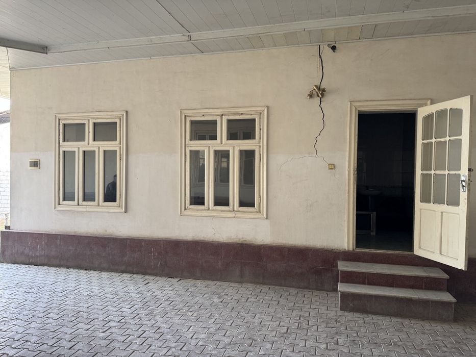 Xovli sotiladi kelishilgan xnarxda