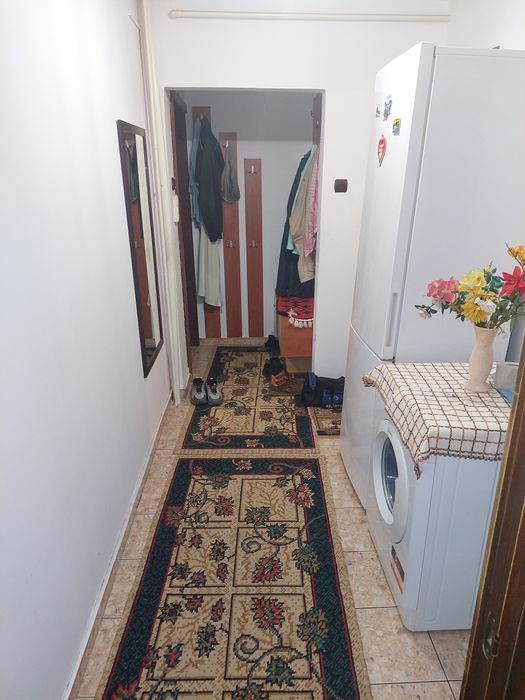 Vând apartament cu 2 camere