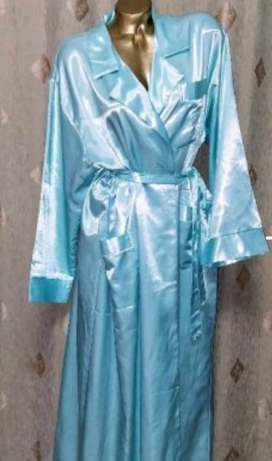 2XL Сатенени халати в различни цветове