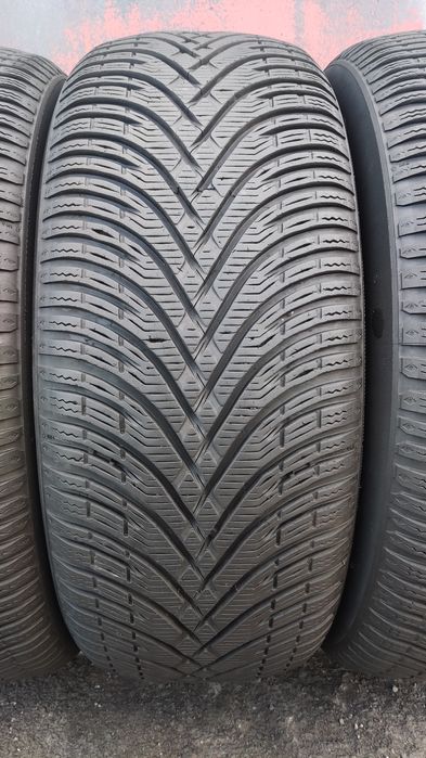 зимни гуми 225/55/18 BF Goodrich 
dot4021
6.97 мм грайфер 
Добро състо