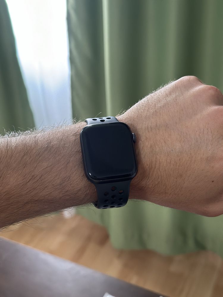 Apple Watch SE NIKE 44mm 2021