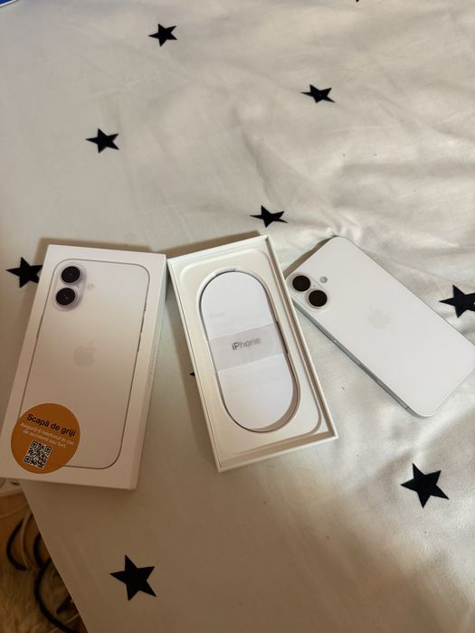 Vand iphone 15 silver 128 gb neverlocked nou